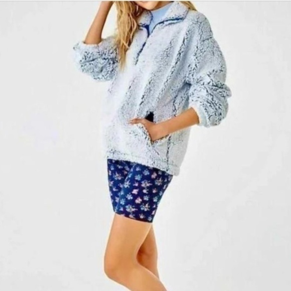 FOREVER 21 SHERPA half zip navy white sweater. Sold out! Size SM